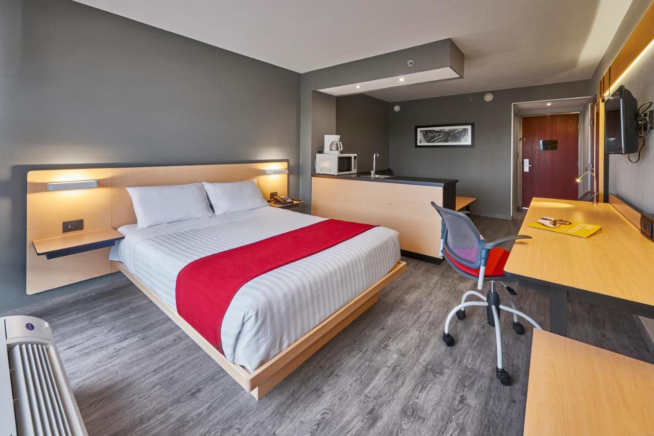 City Express By Marriott Irapuato Exteriör bild